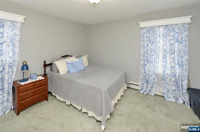 11-01 1st Street, Fair Lawn, NJ 07410