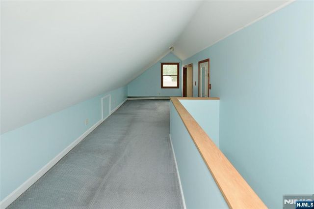 11-01 1st Street, Fair Lawn, NJ 07410