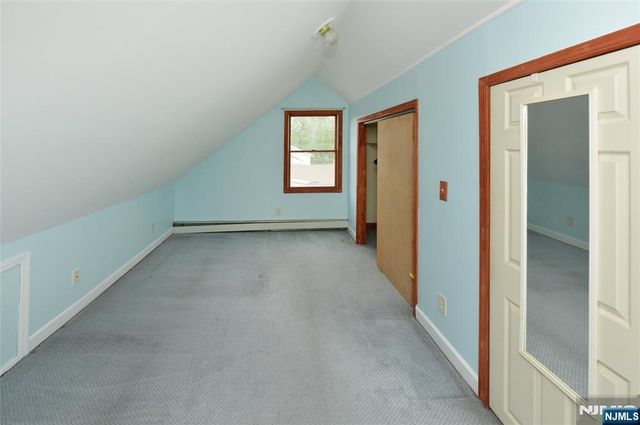11-01 1st Street, Fair Lawn, NJ 07410