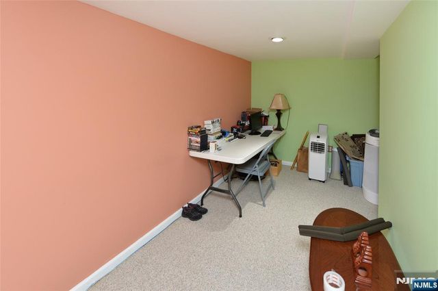 11-01 1st Street, Fair Lawn, NJ 07410