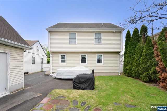 11-01 1st Street, Fair Lawn, NJ 07410