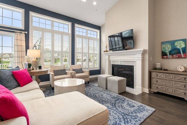 65 Glen Ellen Blvd 65, Millis, MA 02054