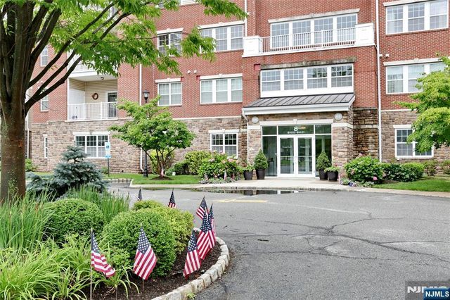 8107 Warrens Way, Wanaque, NJ 07465