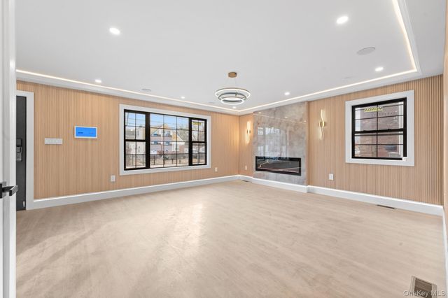 24917 147th Road, Rosedale, NY 11422