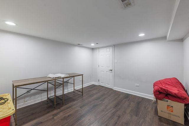 844 N Laramie Avenue, Chicago, IL 60651