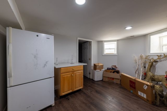 844 N Laramie Avenue, Chicago, IL 60651