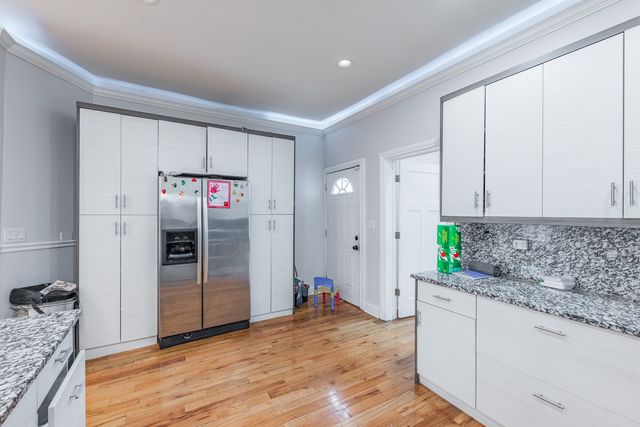 844 N Laramie Avenue, Chicago, IL 60651