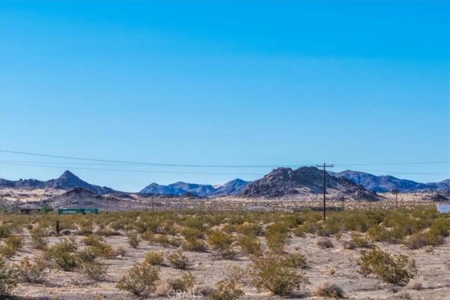 127 Waylyn, 29 Palms, CA 92277
