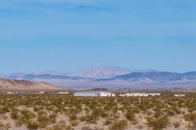 127 Waylyn, 29 Palms, CA 92277