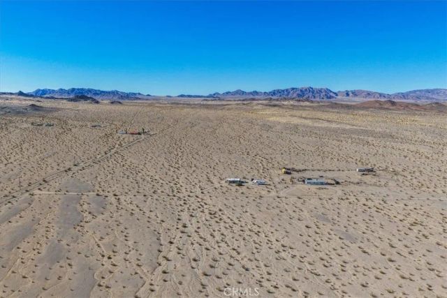 127 Waylyn, 29 Palms, CA 92277