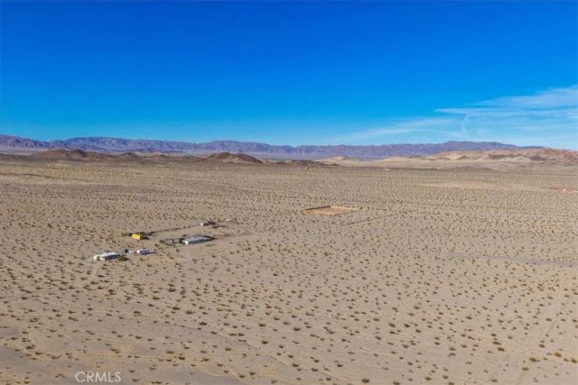 127 Waylyn, 29 Palms, CA 92277