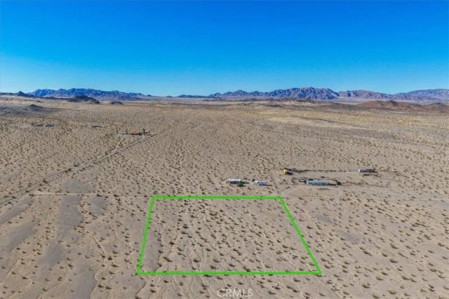 127 Waylyn, 29 Palms, CA 92277
