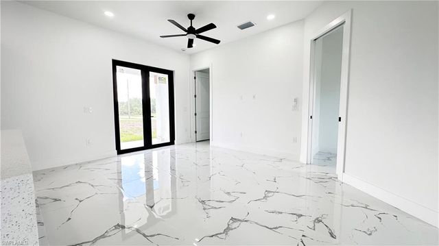 2607 E 18th ST, Lehigh Acres, FL 33972