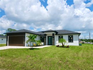 2607 E 18th ST, Lehigh Acres, FL 33972