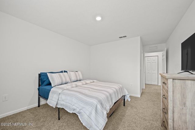 608 CELTIC Drive, Jacksonville, FL 32218