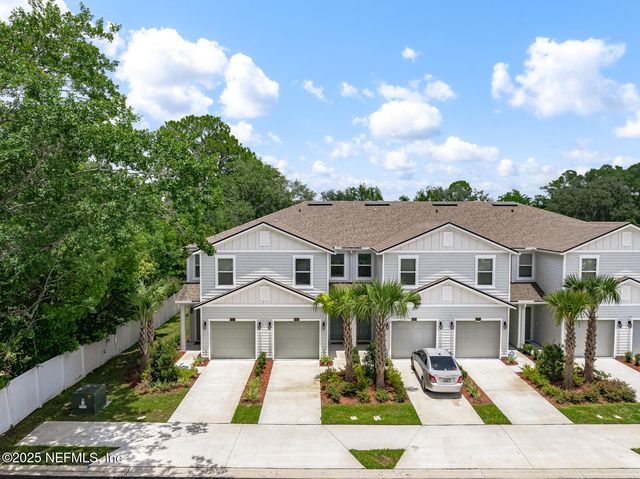 608 CELTIC Drive, Jacksonville, FL 32218