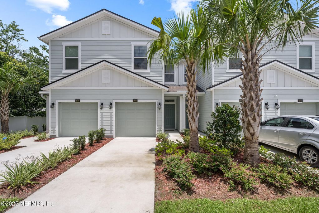 608 CELTIC Drive, Jacksonville, FL 32218