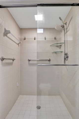 2334 S Cypress Bend Drive 304, Pompano Beach, FL 33069