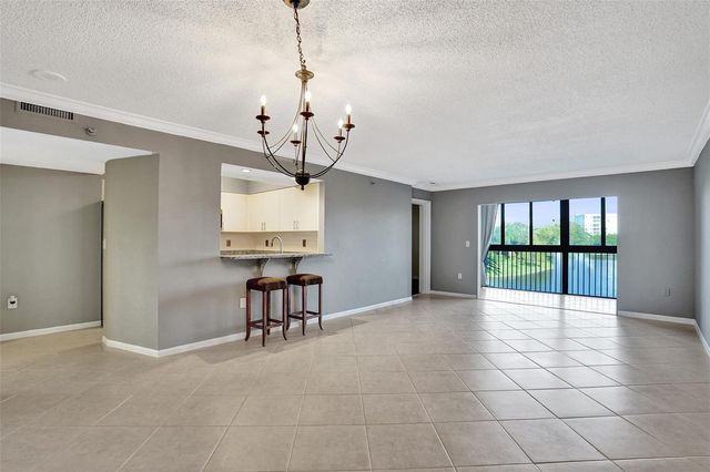 2334 S Cypress Bend Drive 304, Pompano Beach, FL 33069