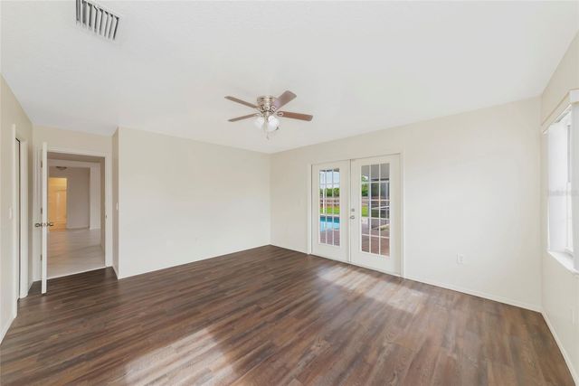 5615 18TH AVENUE E, Bradenton, FL 34208