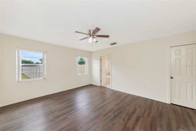 5615 18TH AVENUE E, Bradenton, FL 34208