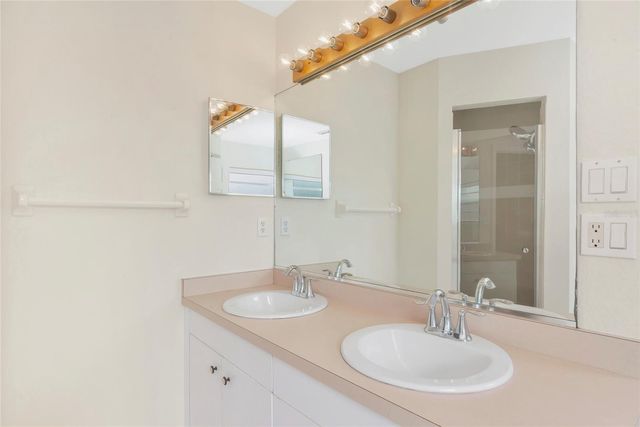 5615 18TH AVENUE E, Bradenton, FL 34208