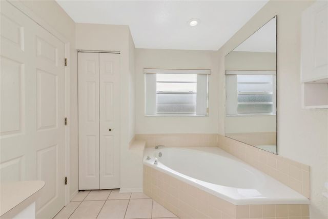 5615 18TH AVENUE E, Bradenton, FL 34208