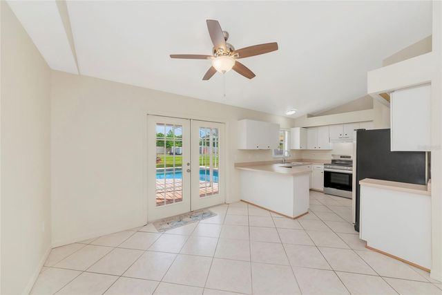 5615 18TH AVENUE E, Bradenton, FL 34208