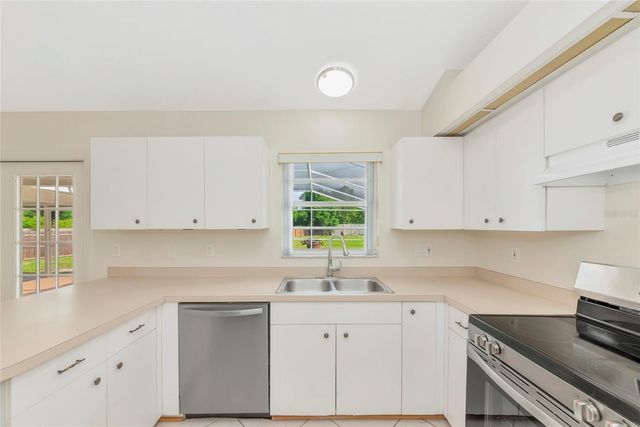 5615 18TH AVENUE E, Bradenton, FL 34208