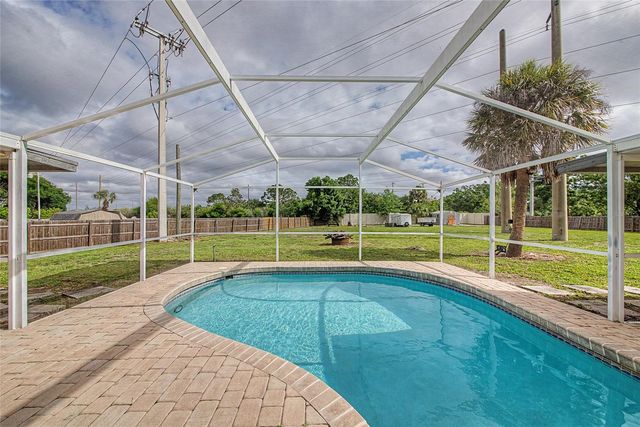 5615 18TH AVENUE E, Bradenton, FL 34208