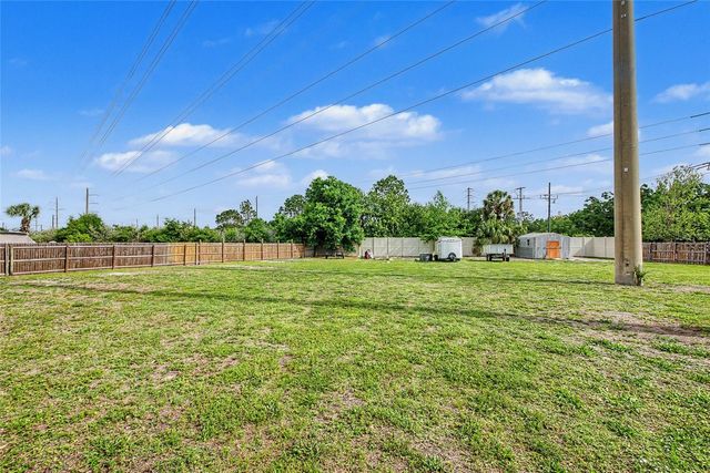 5615 18TH AVENUE E, Bradenton, FL 34208