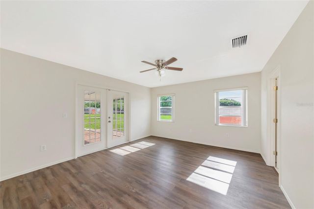 5615 18TH AVENUE E, Bradenton, FL 34208