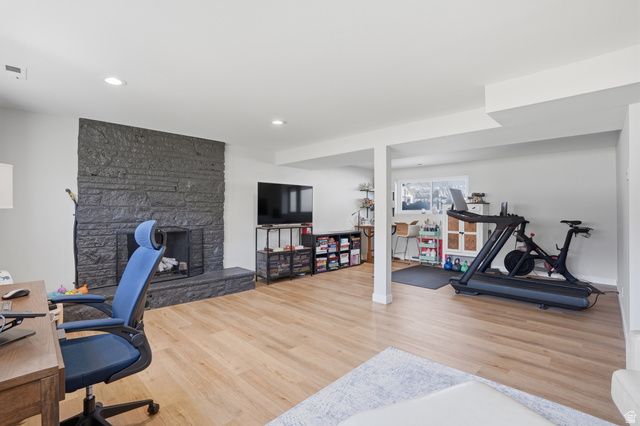 2853 E WILLOW HILLS DR, Sandy, UT 84093