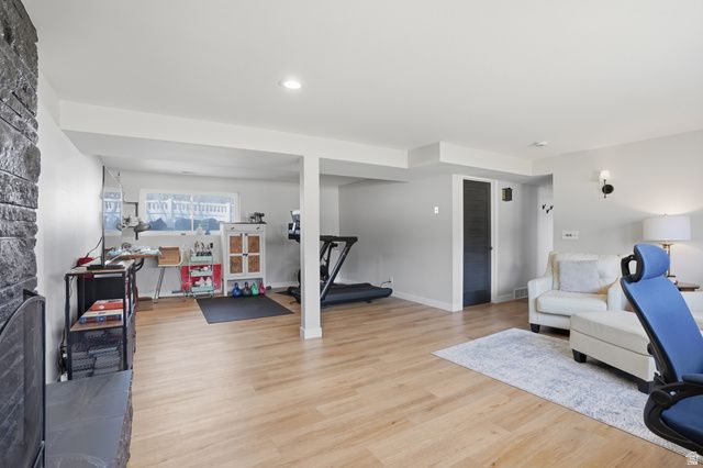 2853 E WILLOW HILLS DR, Sandy, UT 84093