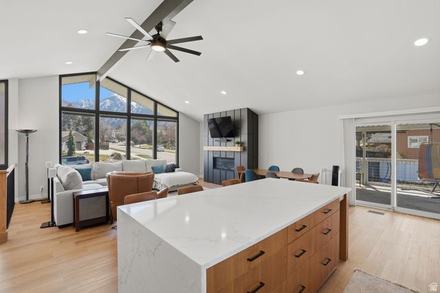 2853 E WILLOW HILLS DR, Sandy, UT 84093