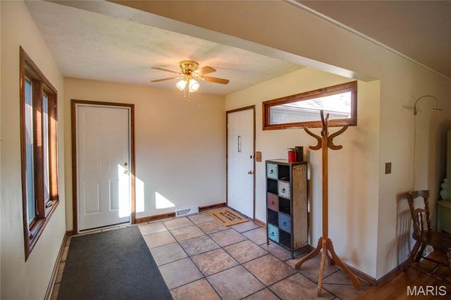 8556 Kee Mac Lane, Alton, IL 62002