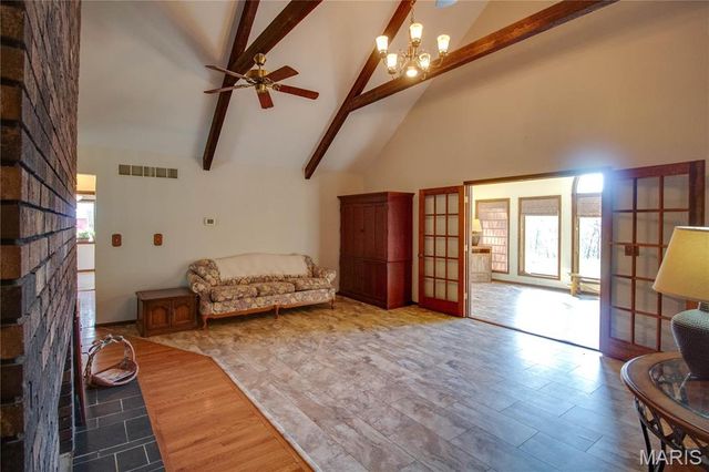 8556 Kee Mac Lane, Alton, IL 62002
