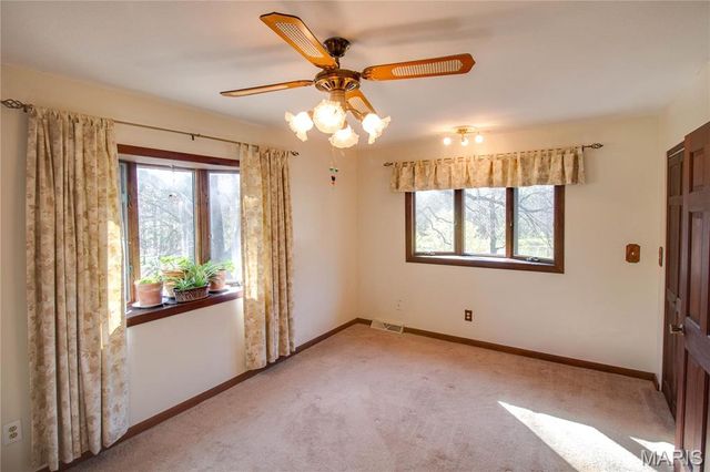 8556 Kee Mac Lane, Alton, IL 62002