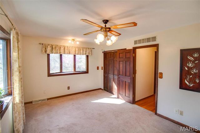 8556 Kee Mac Lane, Alton, IL 62002