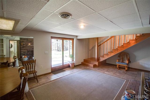 8556 Kee Mac Lane, Alton, IL 62002