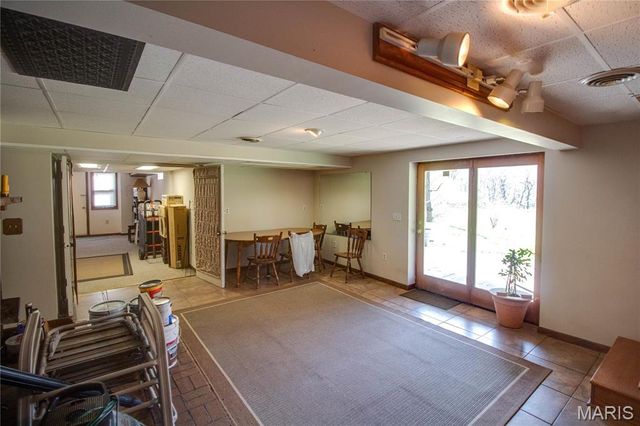 8556 Kee Mac Lane, Alton, IL 62002