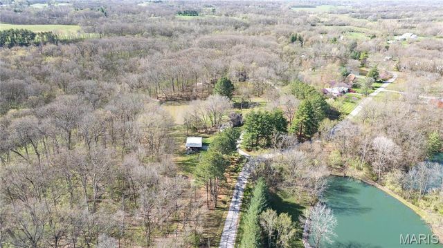 8556 Kee Mac Lane, Alton, IL 62002