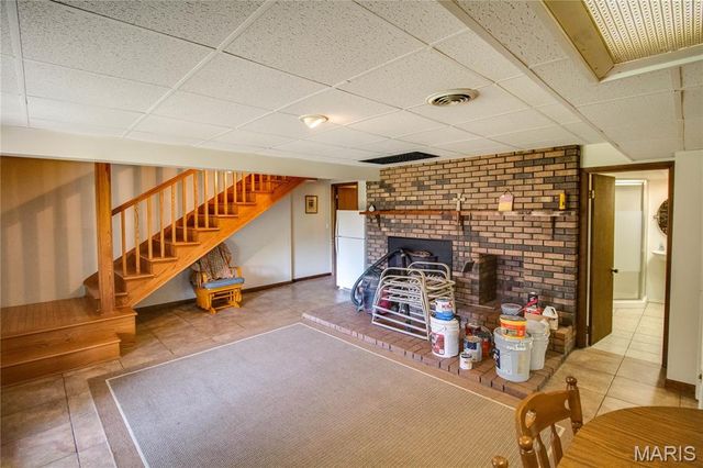 8556 Kee Mac Lane, Alton, IL 62002