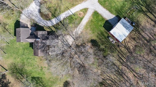8556 Kee Mac Lane, Alton, IL 62002