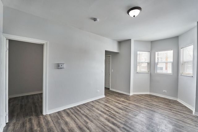 442 N HARDING Avenue, Chicago, IL 60624