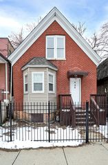 442 N HARDING Avenue, Chicago, IL 60624