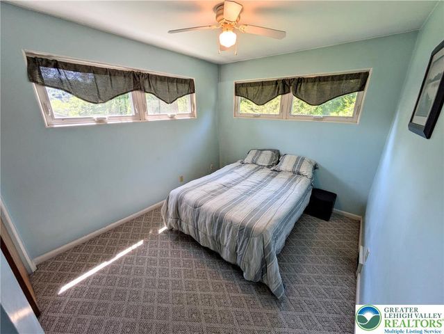 524 Walnut Drive, Lehigh Twp, PA 18067