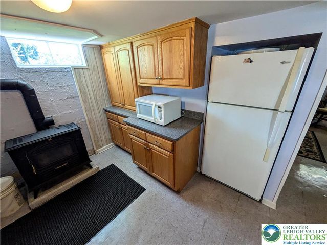 524 Walnut Drive, Lehigh Twp, PA 18067