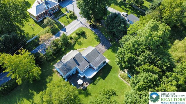 524 Walnut Drive, Lehigh Twp, PA 18067