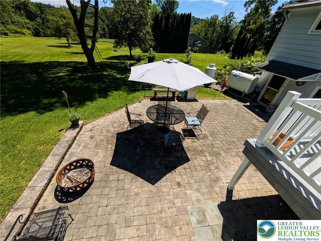 524 Walnut Drive, Lehigh Twp, PA 18067